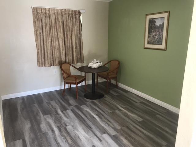 Galleria Inn Montclair/Ontario Bagian luar foto